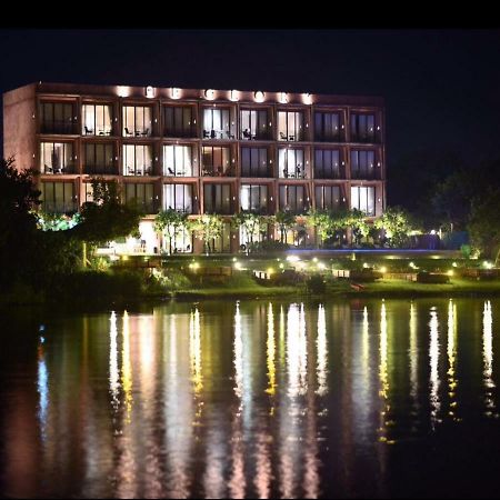 The Glory River Kwai Hotel Канчанабури Екстериор снимка